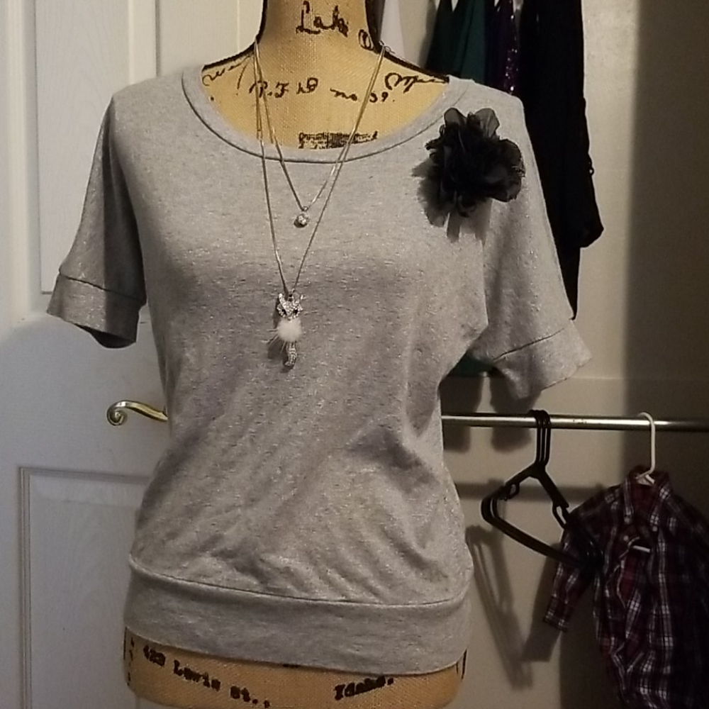 Forever 21 short sleeve grey top